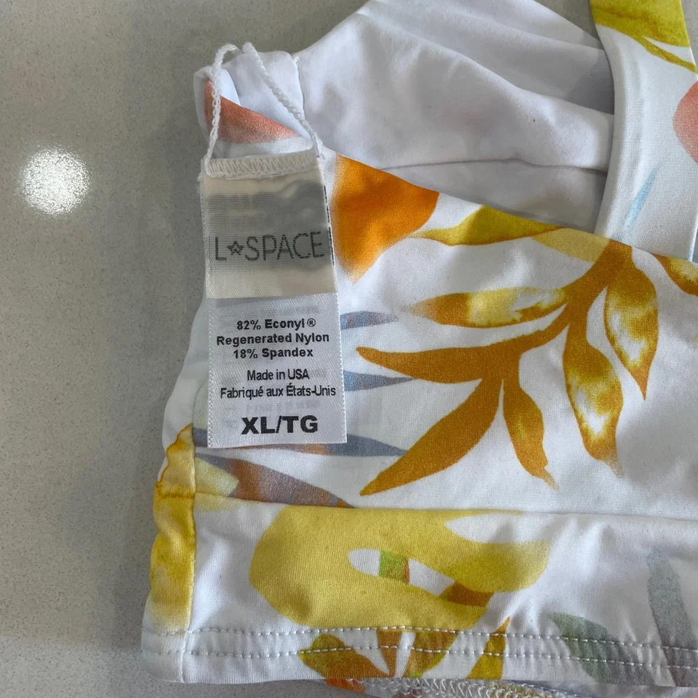 L*Space Tropical Print Bikini Set White Multicolor Bitsy Bottom | NWOT M & XL